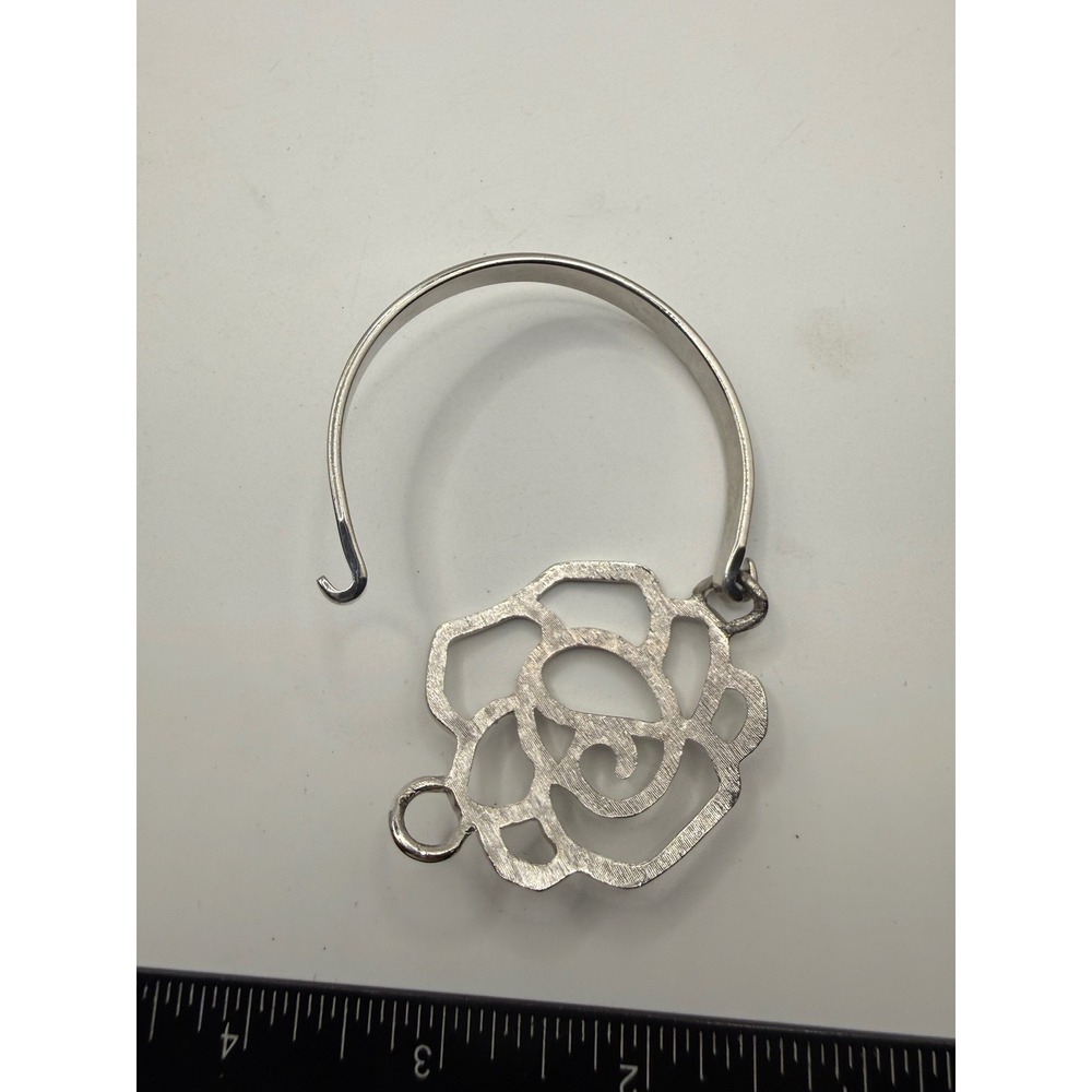 Silver Tone Rose Bangle Bracelet Cutout Floral Hook Closure Textured‎ Minimalist